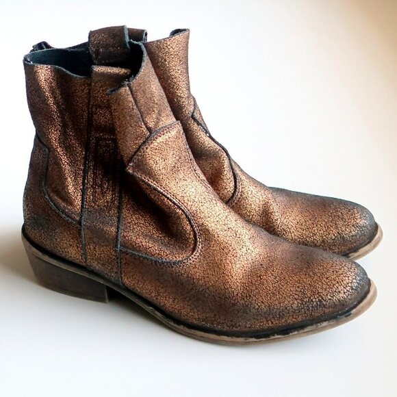 Charles David Bronze Leather Low Block Heel Ankle Boots / Booties Size 7 - Picture 2 of 15